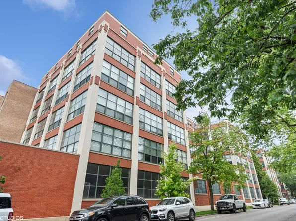 (undisclosed Address), Chicago, IL 60657