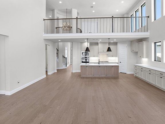 7th image of this home