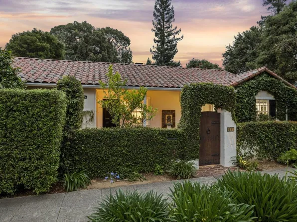 690 Lincoln Ave, Palo Alto, CA 94301