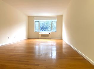 37 Vernon St #303, Brookline, MA 02446