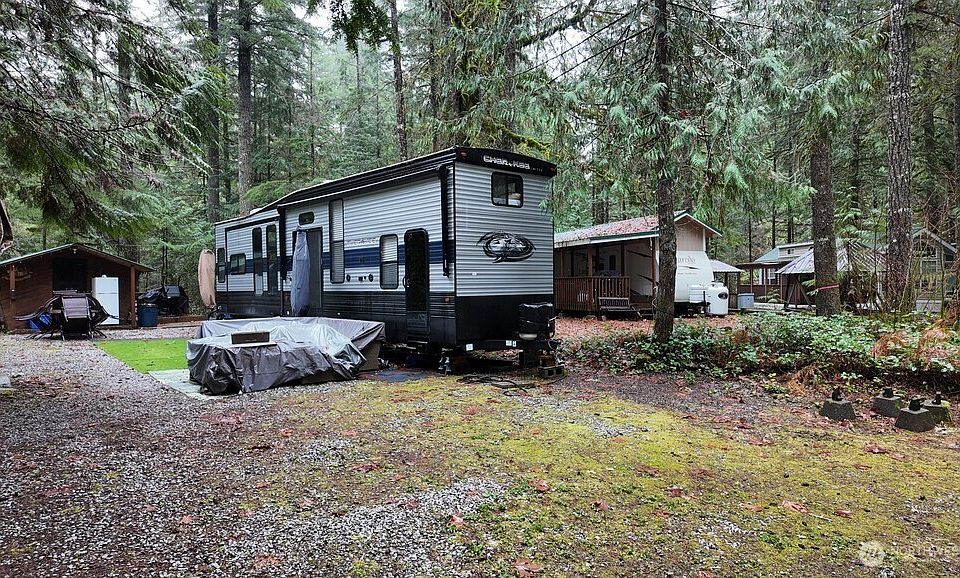 1st image of 134 Jasper Trail