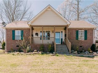 1954 Old Greenbrier Pike, Greenbrier, TN 37073