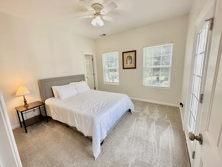 456 N Oceana Blvd — Photo 6
