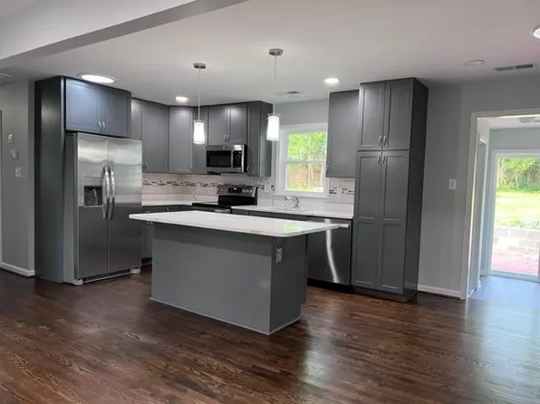 307 High St, Stafford, VA 22556