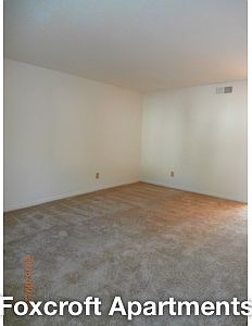 2nd image of 1007 Foxcroft Ln APT 3