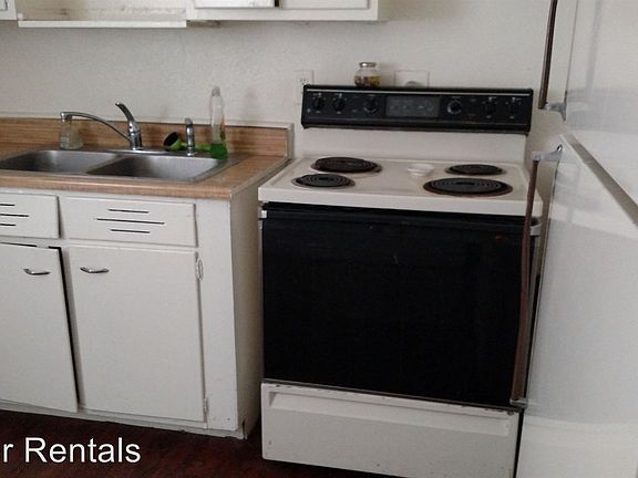5th image of 307 E 35th St
