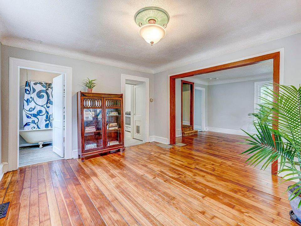 1st image of 1321 Sheridan Ave N