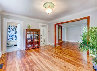 1321 Sheridan Ave N, Minneapolis, MN 55411