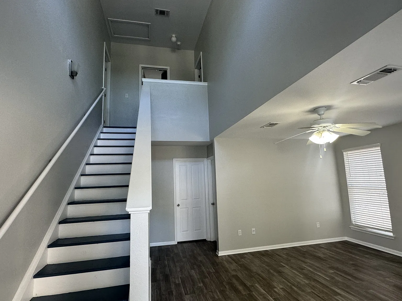 615 Crescent Street - 1 — Photo 2