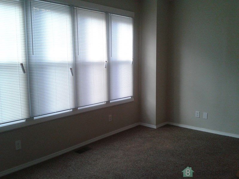 1st image of 3135 Sunshine Ave