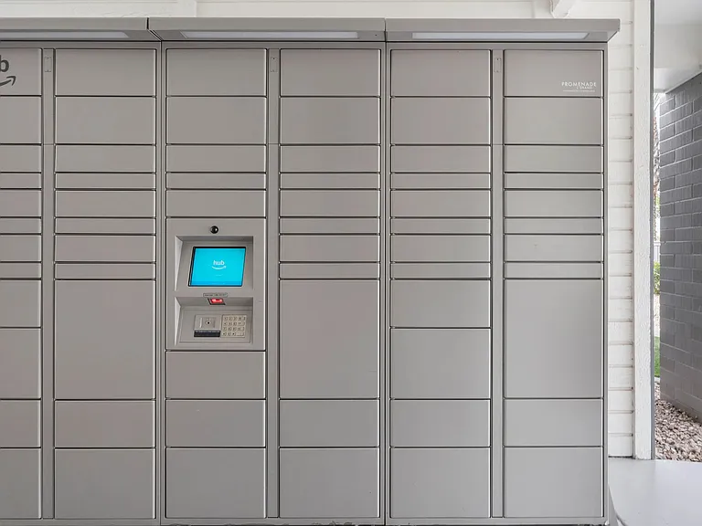 Effortlessly collect your packages from our Amazon Hub lockers, available around the clock for your convenience. Experience hassle-free package retrieval like never before.