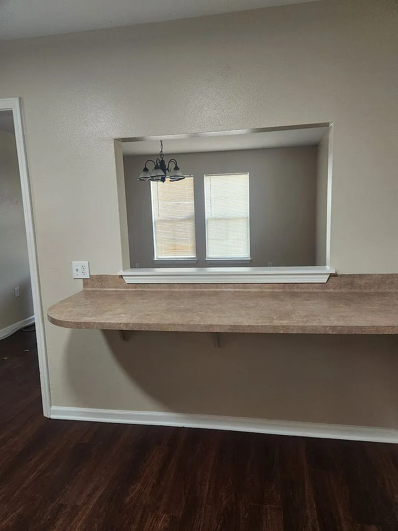 House for Rent — Photo 4
