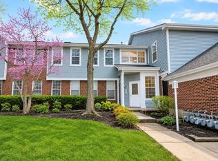 249 W Lynn Dr Unit 4, Palatine, IL 60067