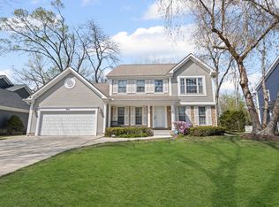 964 W Hidden Hills Ln, Palatine, IL 60067