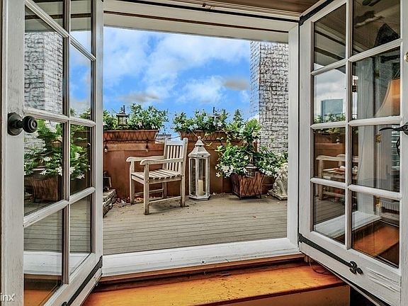 49 Grove St. #4 Boston (Beacon Hill) Unit Photo 4