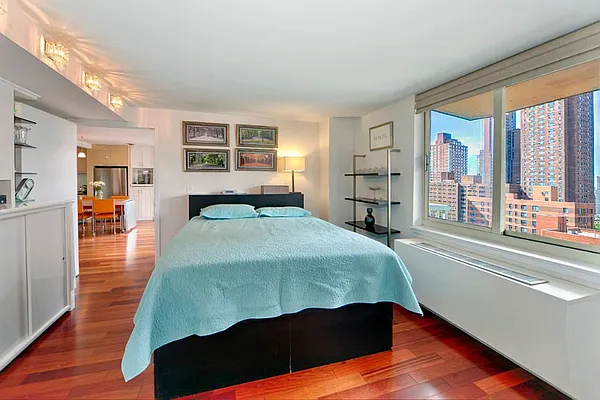 Sold by Town Residential | media 16