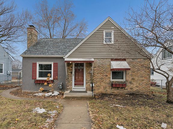 2nd image of 2711 Xerxes Ave N