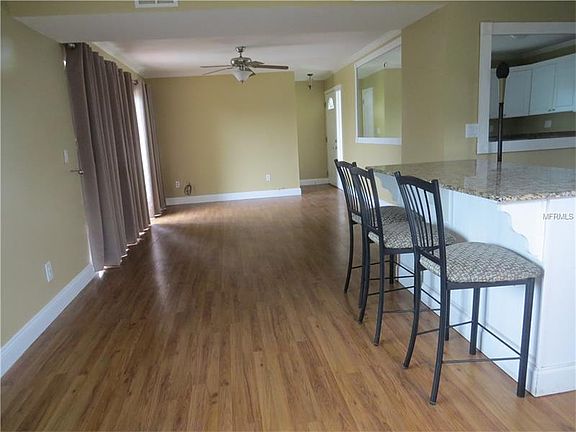 5th image of 14967 1st St E