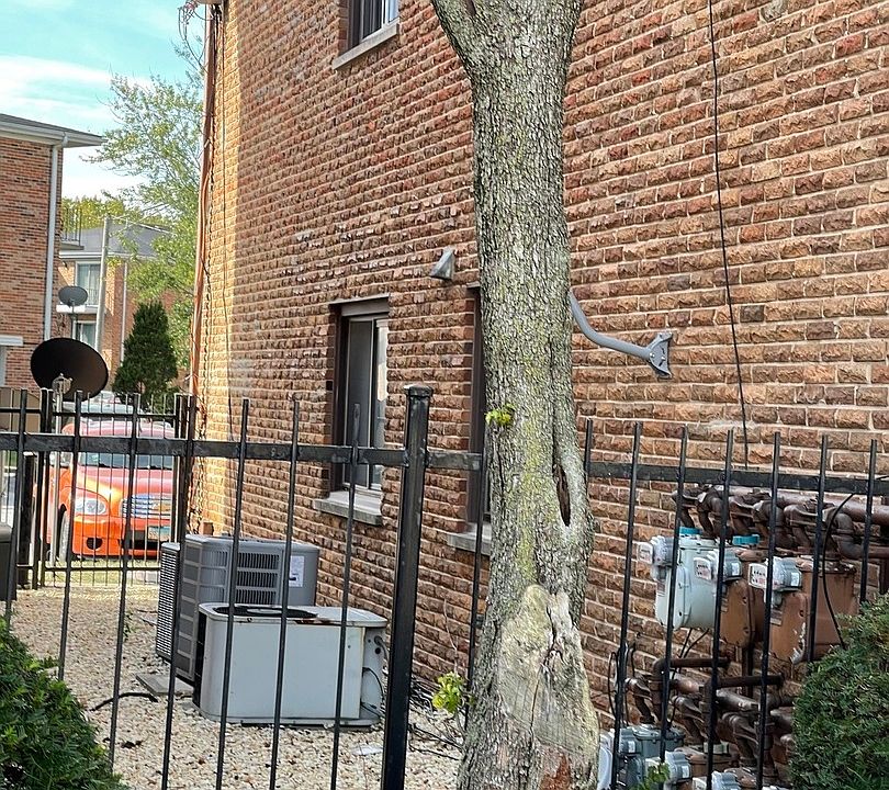 2nd image of 1893 Michigan City Rd #1
