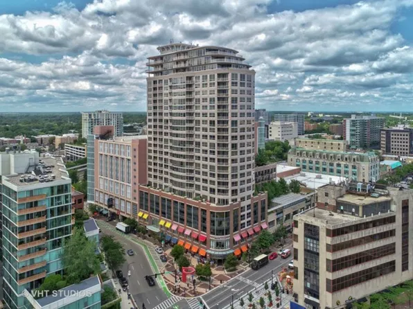 807 Davis St Unit 2212, Evanston, IL 60201