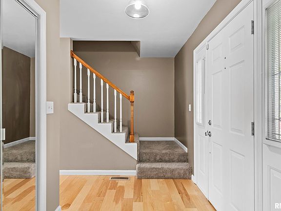 4th image of 2601 Interlacken Dr
