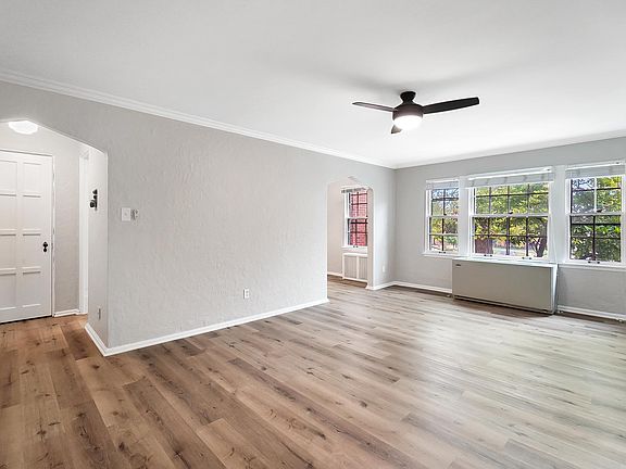 2nd image of 1211 Far Hills Ave #211