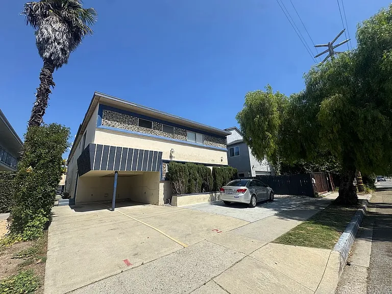 12711 Pacific Ave #3 — Photo 8