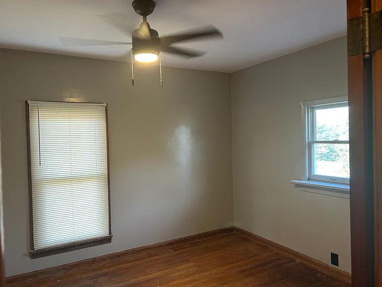 220 N Main St — Photo 9