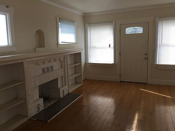 2nd image of 10524 Graffian St