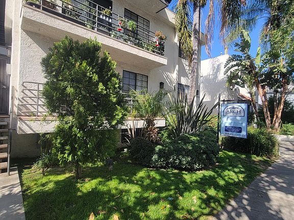 3rd image of 4220 Arch Dr APT 10