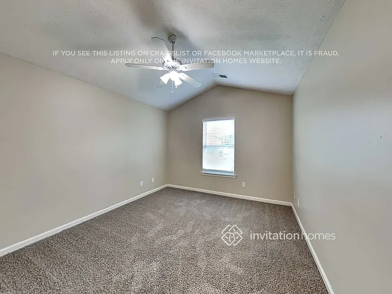 417 Autumn Lake Ct — Photo 8