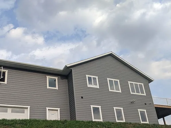 182 Rimrock Rd, Rollingstone, MN 55969