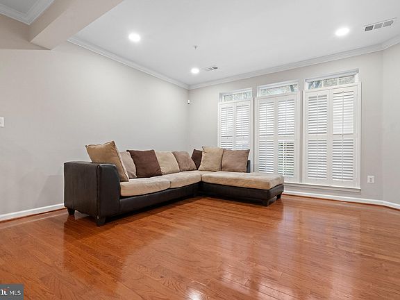 5th image of 2716 Sheffield Hill Way #214
