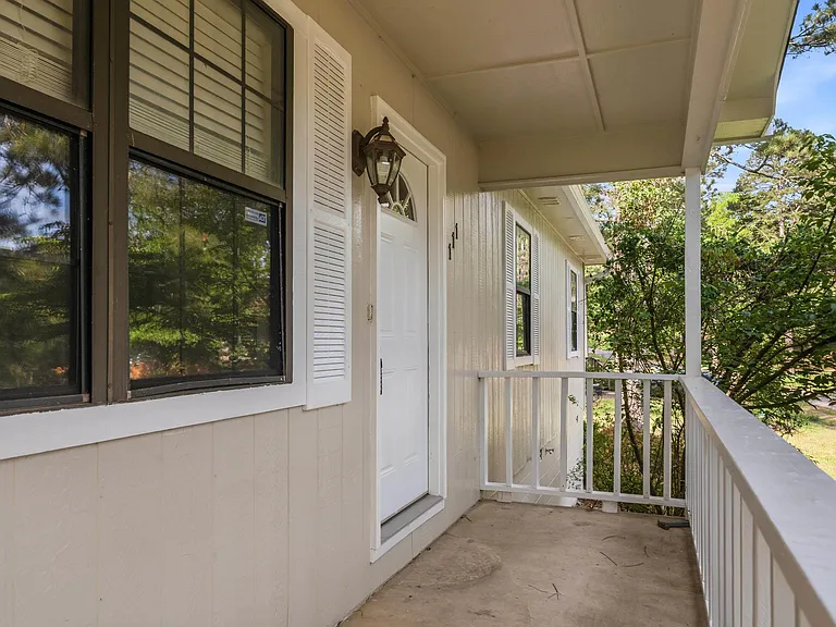 111 Jordan St — Photo 5