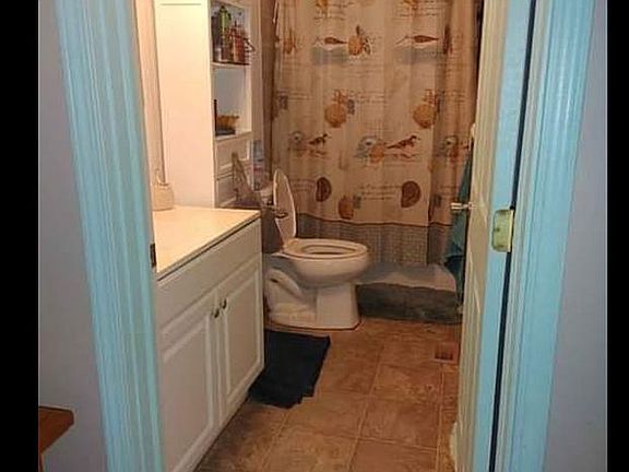 4th image of 6415 Amanda Ln S #160