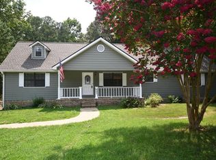627 Castleview Dr, Ringgold, GA 30736