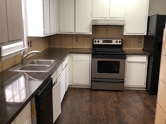 5th image of 2279 Summertown Dr