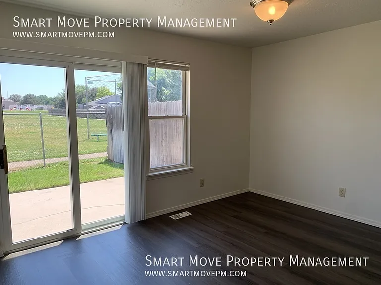 973 E Blue Heron St — Photo 8