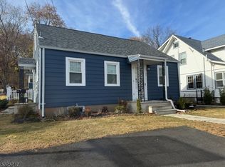 33 Catherine St, Bloomingdale, NJ 07403