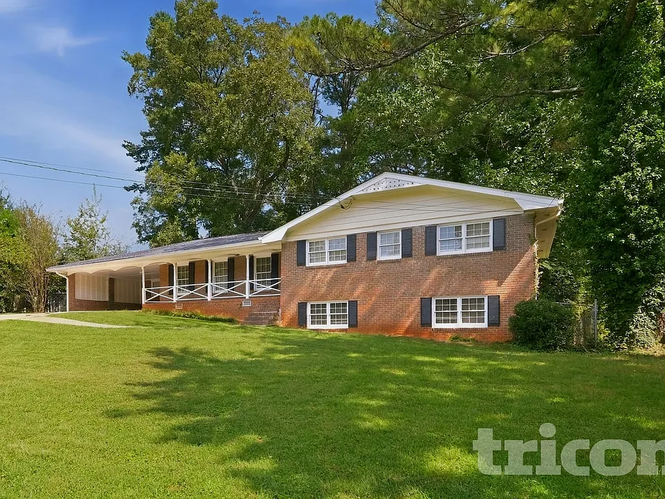 952 Celtic Cir