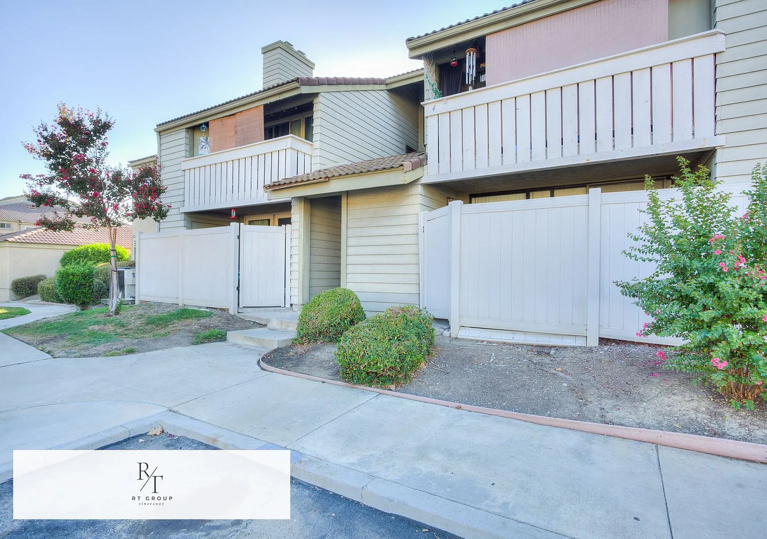 Bright and Light Condo in Phillips Ranch — Photo 1