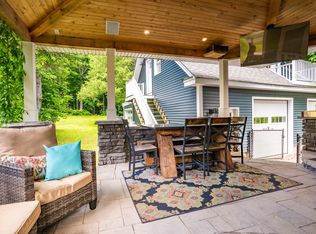 46 Pleasant St, Hampden, ME 04444