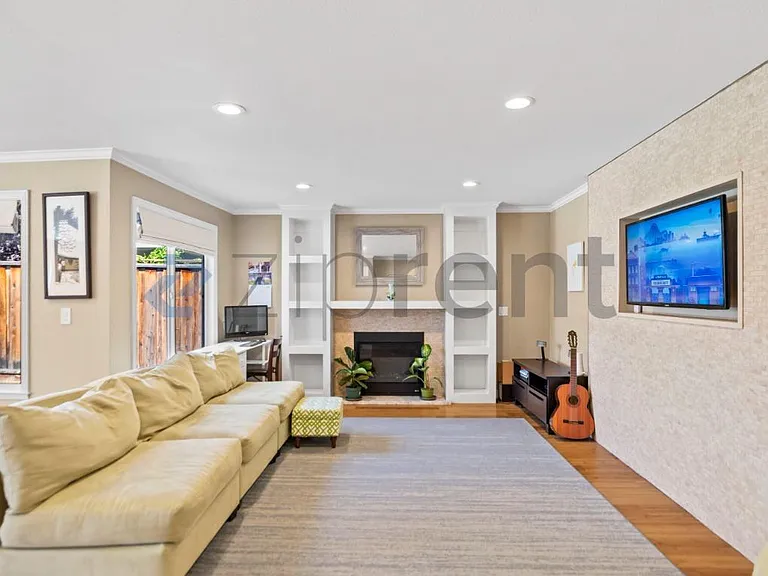 2211 Fountain Oaks Dr — Photo 5