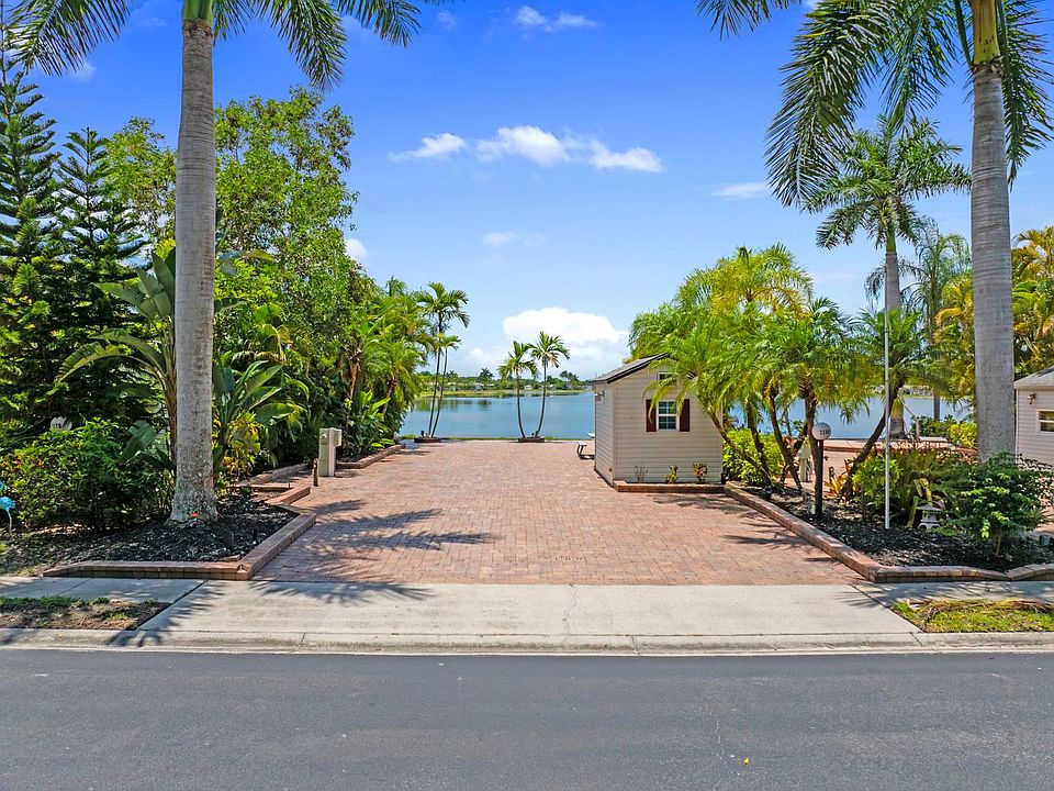 1st image of 3180 Crystal Lake Dr #3180