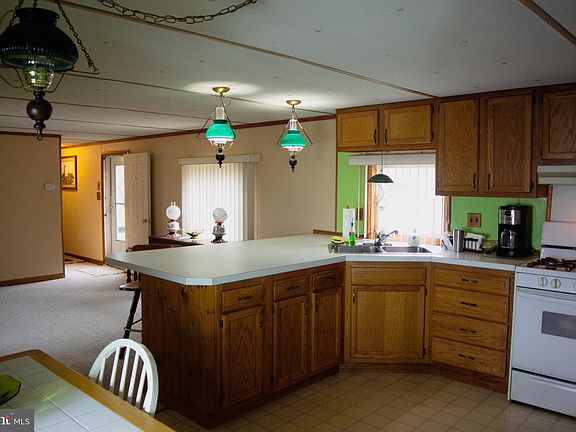 4th image of 28231 Lee Dr