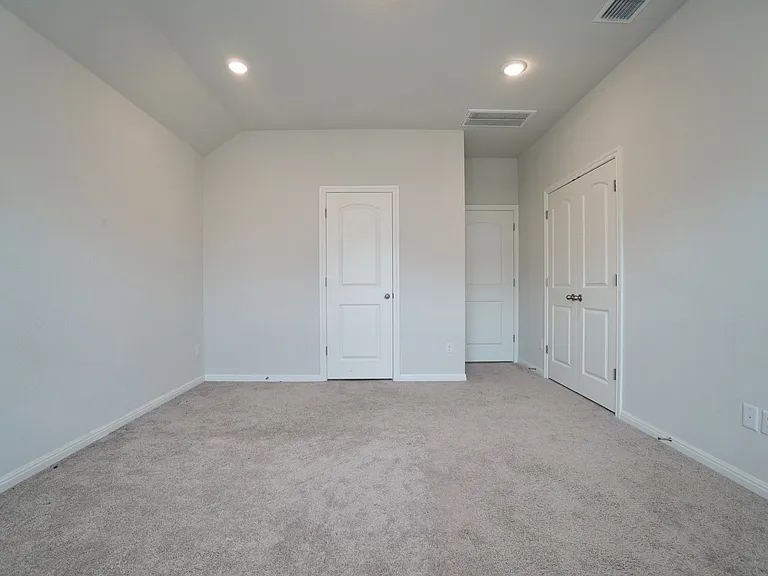 2513 Danbury Ln — Photo 20