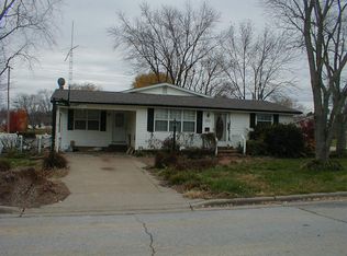 1243 Grand Ave, Perryville, MO 63775