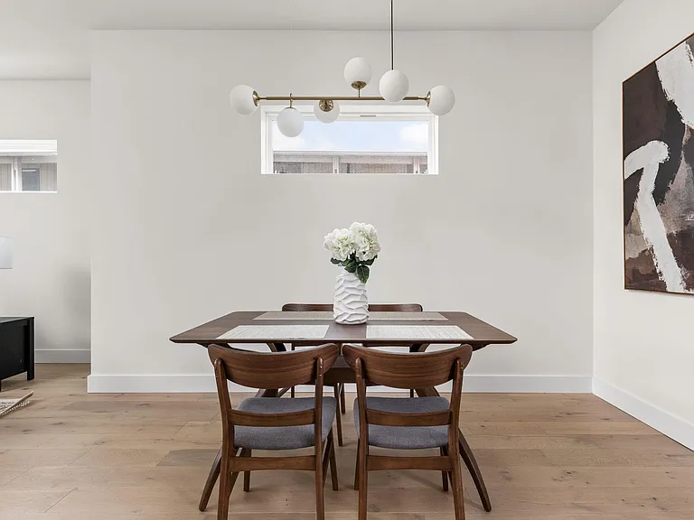 1402 Summit St #A — Photo 6