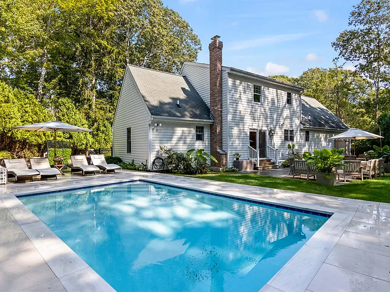 2421 Noyac Rd — Photo 39