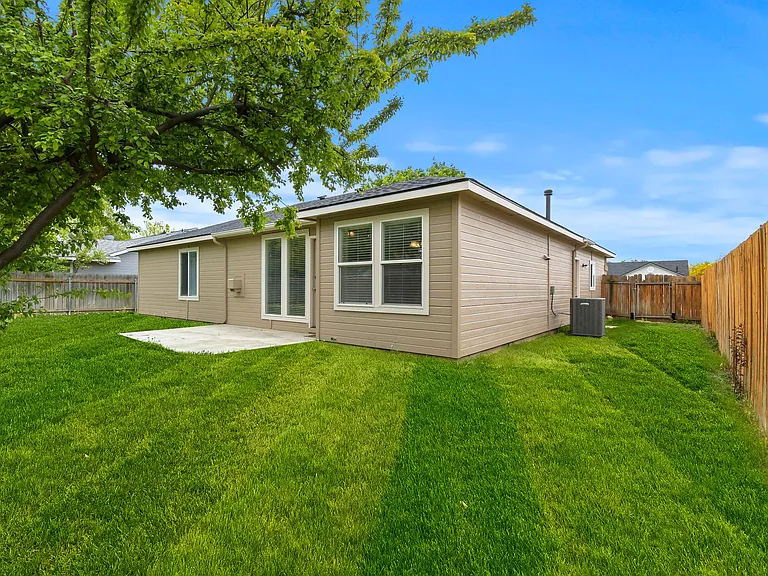 3007 Manchester Dr — Photo 25
